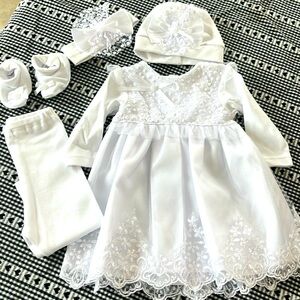 New Never Worn 3 -6 month 5 piece christening ensemble.  Stunning